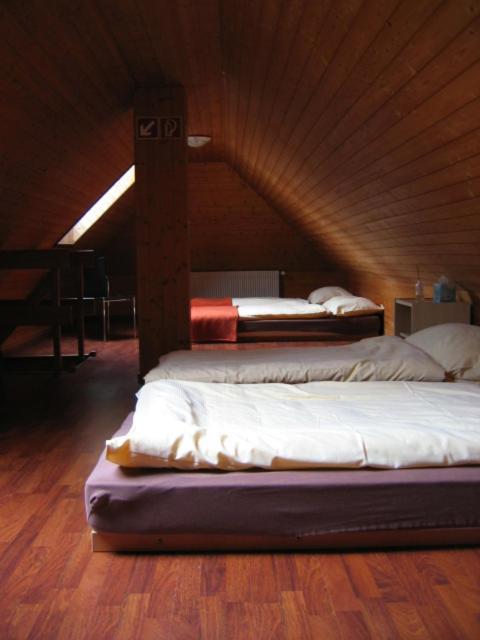 Auberge Du Prevoux Le Locle Bagian luar foto